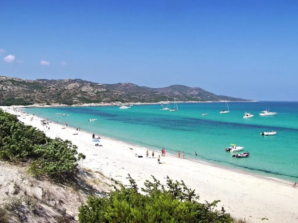 Eaux turquoise et plage de Pampelonne